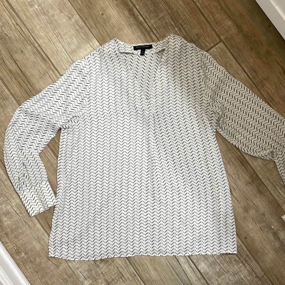 Black and White Banana Republic Shirt